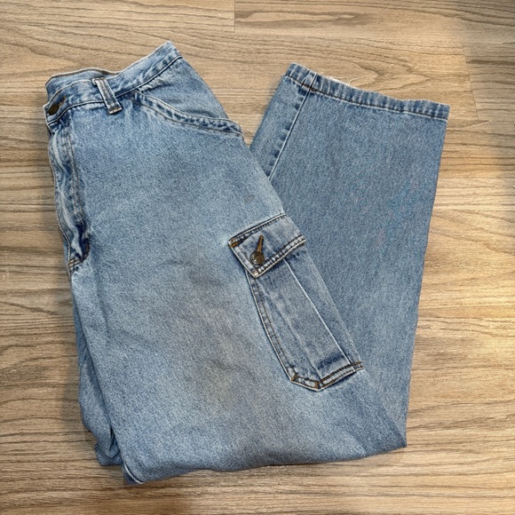 Relaxed Fit Blue Jeans with Stonewashed Finish - Picture 1 of 8